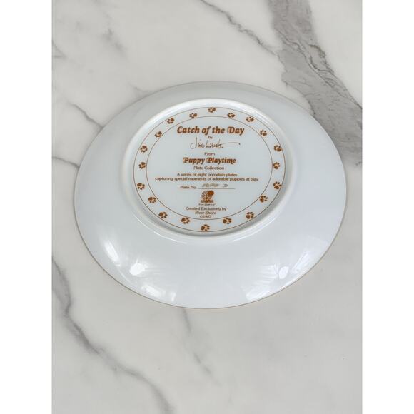 Catch Of The Day Puppy Playtime Dog Year 1987 Porcelain 8 1/2" Plate Wall Decor - Picture 10 of 12